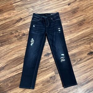 White House Black Market: THE SAINT HONORÉ™
JEAN COLLECTION